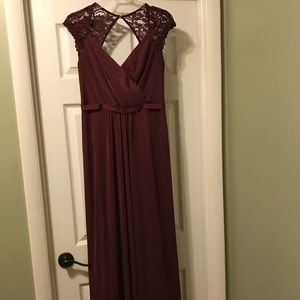 David’s Bridal Wine Size 6 Dress Keyhole Back